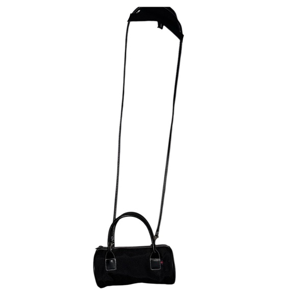 Vintage Tommy Hilfiger Black Handbag with White Stitching and Removable Strap - Picture 4 of 5